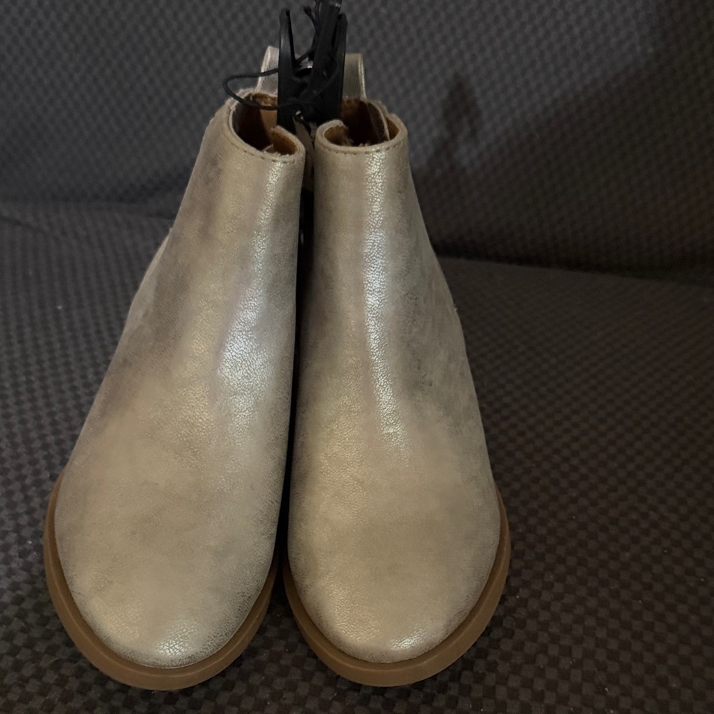 Metallic Light Gray Chelsea Ankle Boots